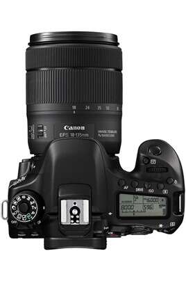 Appareil photo Reflex CANON EOS 80D + EF-S 18-135 IS USM + FOURRE-TOUT + SD 16GO